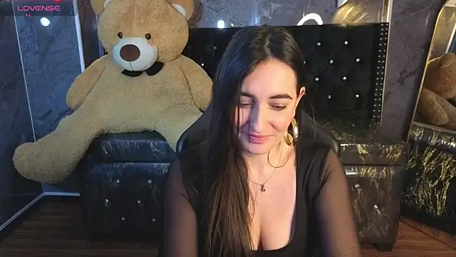 Snapshot of Soffi_betacur_b chatting on 19, 10, 2025 Soffi betacur b online show from 19, 10, 2025