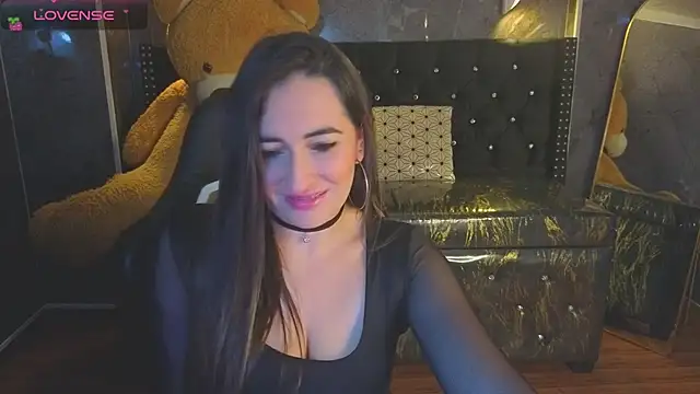 Snapshot of Soffi_betacur_b chatting on 27, 10, 2025 Soffi betacur b online show from 27, 10, 2025
