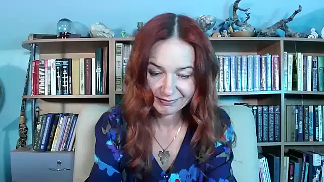 Snapshot of Foxilady357 chatting on 4, 4, 2026 Foxilady357 online show from 4, 4, 2026