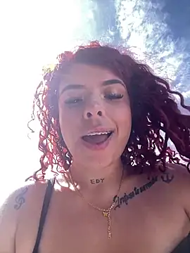 Snapshot of haally-mll chatting on 25, 9, 2025 haally-mll online show from 25, 9, 2025