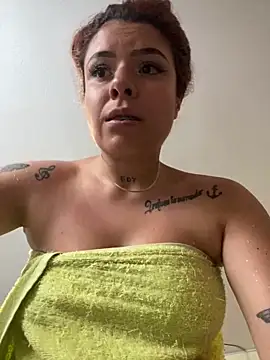 Snapshot of haally-mll chatting on 29, 10, 2025 haally-mll online show from 29, 10, 2025