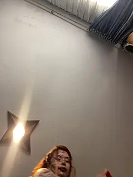 Snapshot of haally-mll chatting on 30, 10, 2025 haally-mll online show from 30, 10, 2025