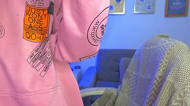 yulian vasquez online show from 3, 12, 2025