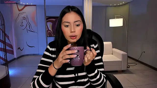 AmbarJames  online show from 9, 10, 2025