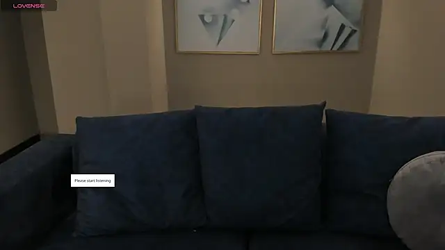 AmbarJames  online show from 28, 4, 2026