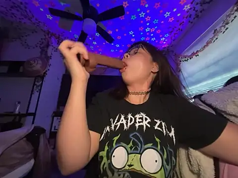 moan4mona online show from 11, 6, 2026
