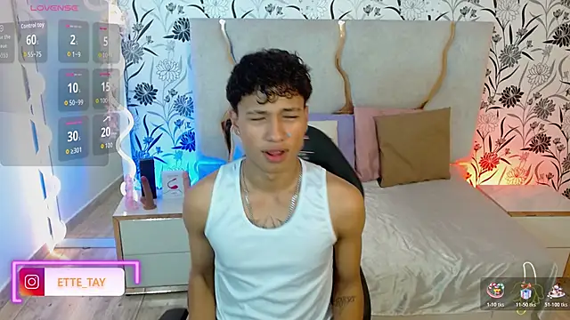 Snapshot of Ette_tay chatting on 25, 10, 2025 Ette tay online show from 25, 10, 2025
