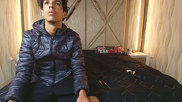 Hotcouple 222 online show from 4, 4, 2026