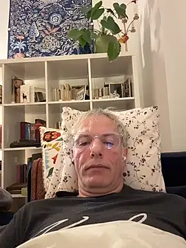 Snapshot of SexyLeon8 chatting on 6, 1, 2026 SexyLeon8 online show from 6, 1, 2026