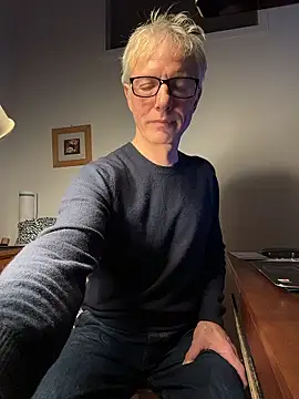 Snapshot of SexyLeon8 chatting on 9, 1, 2026 SexyLeon8 online show from 9, 1, 2026