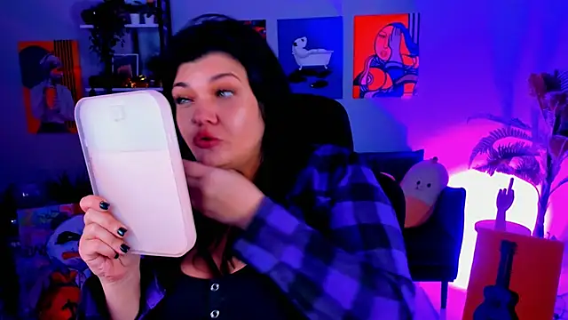 MaryHarrys online show from 24, 10, 2025