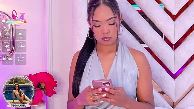Mia Roset online show from 24, 10, 2025