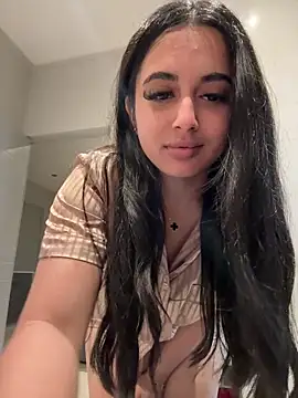 Snapshot of LilMisIndianx chatting on 27, 10, 2025 LilMisIndianx online show from 27, 10, 2025