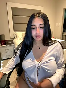 Snapshot of LilMisIndianx chatting on 3, 12, 2025 LilMisIndianx online show from 3, 12, 2025