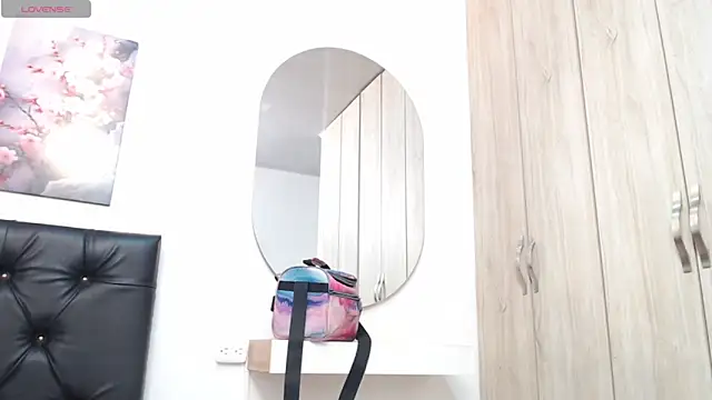 pinky f00x online show from 20, 3, 2026