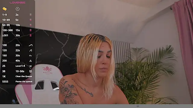 daisyblushh online show from 15, 11, 2025