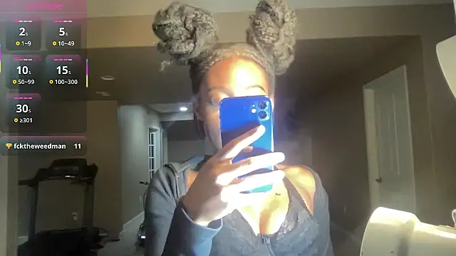 Snapshot of maskedgirl5005 chatting on 24, 9, 2025 maskedgirl5005 online show from 24, 9, 2025