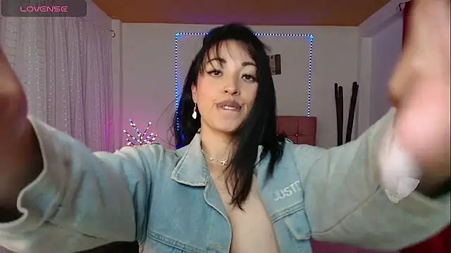 hannagomez 24 online show from 1, 6, 2026