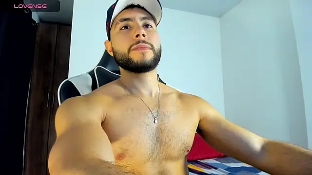 Snapshot of bryan_mugn chatting on 27, 9, 2025 bryan mugn online show from 27, 9, 2025