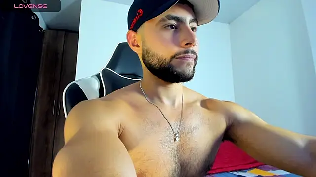 Snapshot of bryan_mugn chatting on 28, 9, 2025 bryan mugn online show from 28, 9, 2025