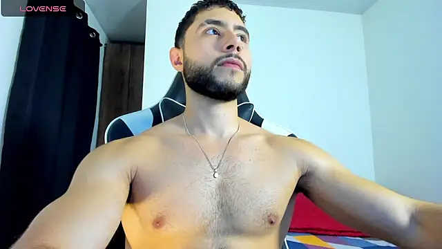 Snapshot of bryan_mugn chatting on 30, 10, 2025 bryan mugn online show from 30, 10, 2025