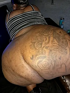 Snapshot of Thickkemzz41 chatting on 14, 10, 2025 Thickkemzz41 online show from 14, 10, 2025
