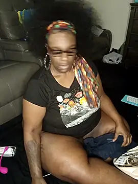 Snapshot of Thickkemzz41 chatting on 13, 5, 2026 Thickkemzz41 online show from 13, 5, 2026