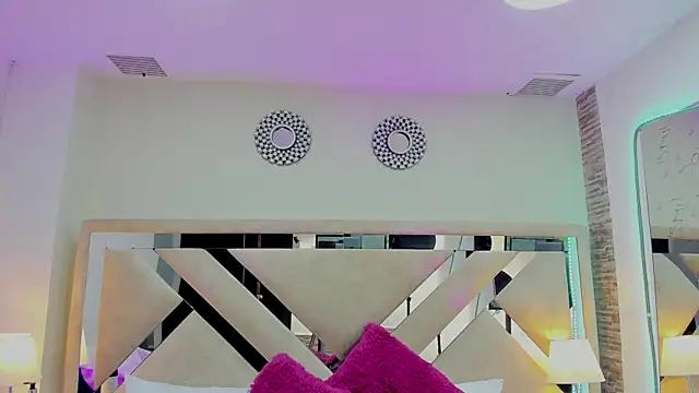 ximena vasquez8 online show from 22, 3, 2026