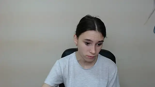 RosaRay  online show from 16, 9, 2025