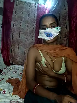 Snapshot of Babhi_Love chatting on 4, 10, 2025 Babhi Love online show from 4, 10, 2025