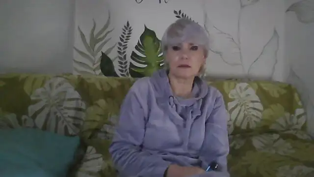 Catty Lady online show from 15, 1, 2026