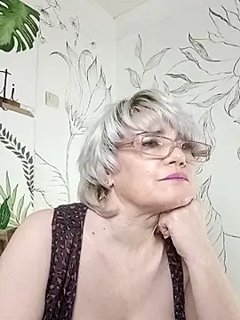 Catty Lady online show from 11, 4, 2026