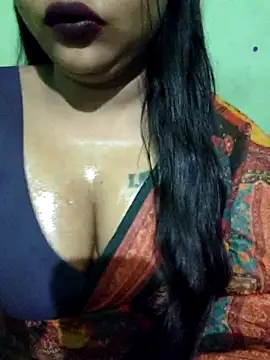 Snapshot of JIYA-04 chatting on 12, 9, 2025 JIYA-04 online show from 12, 9, 2025