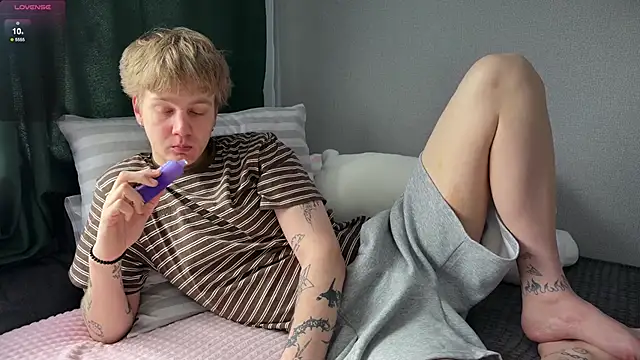 Snapshot of olivertasty chatting on 5, 5, 2026 olivertasty online show from 5, 5, 2026