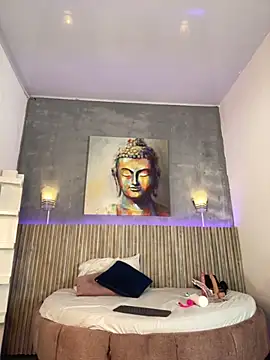 Saracooper   online show from 20, 10, 2025