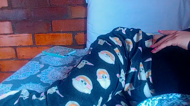 Snapshot of sabrina_v_ chatting on 14, 9, 2025 sabrina v  online show from 14, 9, 2025