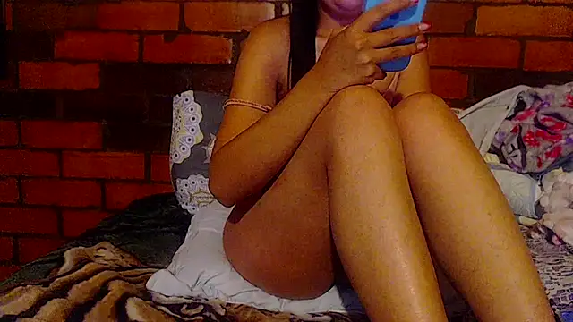 Snapshot of sabrina_v_ chatting on 20, 9, 2025 sabrina v  online show from 20, 9, 2025