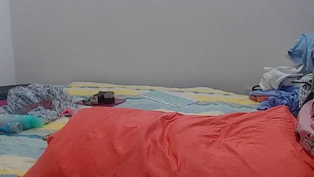 Snapshot of sabrina_v_ chatting on 13, 10, 2025 sabrina v  online show from 13, 10, 2025