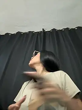 Snapshot of ElaRose_12 chatting on 10, 4, 2026 ElaRose 12 online show from 10, 4, 2026