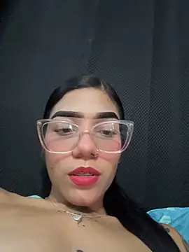 Snapshot of ElaRose_12 chatting on 16, 4, 2026 ElaRose 12 online show from 16, 4, 2026