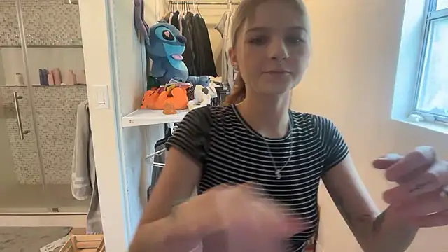 kykybaby4444 online show from 13, 7, 2026