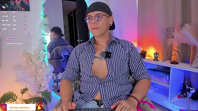 jhosepMoreno online show from 25, 5, 2026