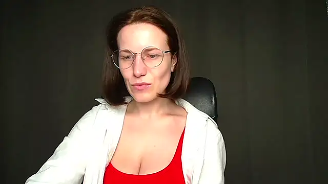 Kelly Kisss online show from 25, 4, 2026