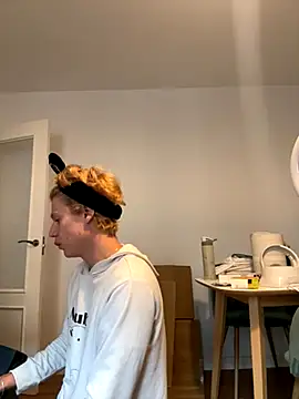 pbyariel- online show from 5, 11, 2025