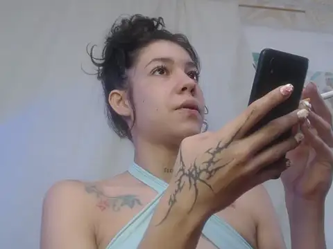 Snapshot of porndollbaby chatting on 19, 12, 2025 porndollbaby online show from 19, 12, 2025