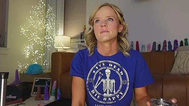 Snapshot of Taylorlove303 chatting on 26, 3, 2026 Taylorlove303 online show from 26, 3, 2026