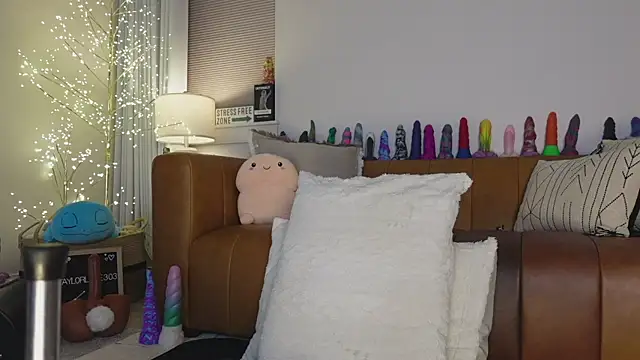 Snapshot of Taylorlove303 chatting on 7, 4, 2026 Taylorlove303 online show from 7, 4, 2026