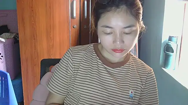 Snapshot of Uhem112 chatting on 16, 9, 2025 Uhem112 online show from 16, 9, 2025