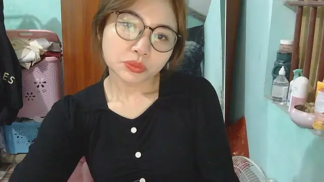 Uhem112 online show from 2, 11, 2025