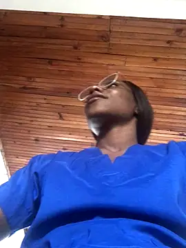 BryanaSmith21 online show from 13, 9, 2025